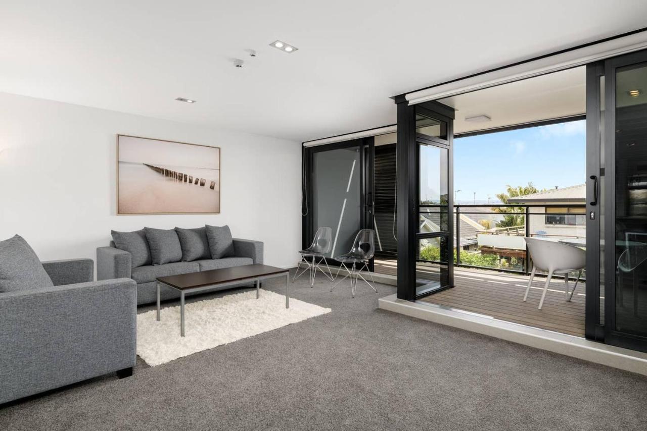 Central Mount Apartment, Quiet And Spacious With Pool Mount Maunganui Exterior foto