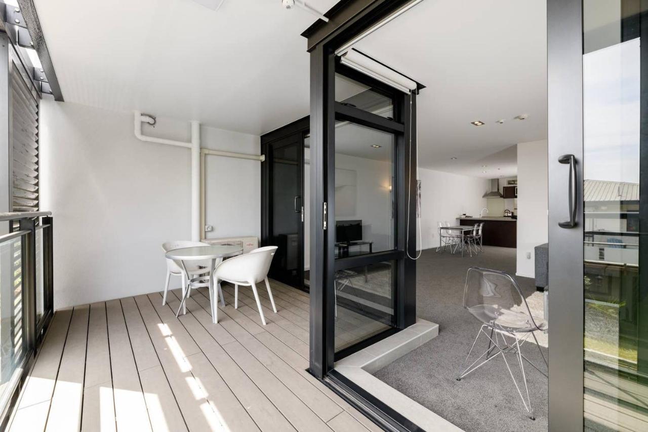 Central Mount Apartment, Quiet And Spacious With Pool Mount Maunganui Exterior foto