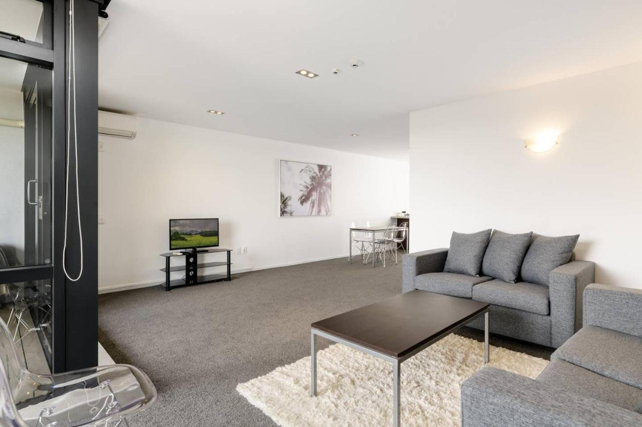 Central Mount Apartment, Quiet And Spacious With Pool Mount Maunganui Exterior foto